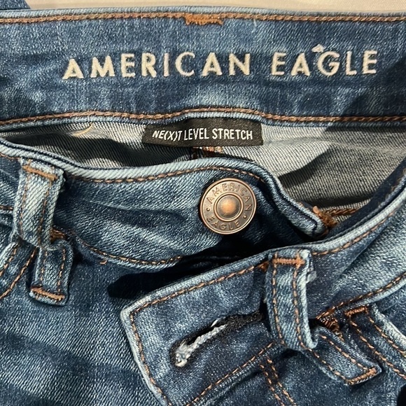 American Eagle. Next level flex jeans. Size 0 - Picture 6 of 6